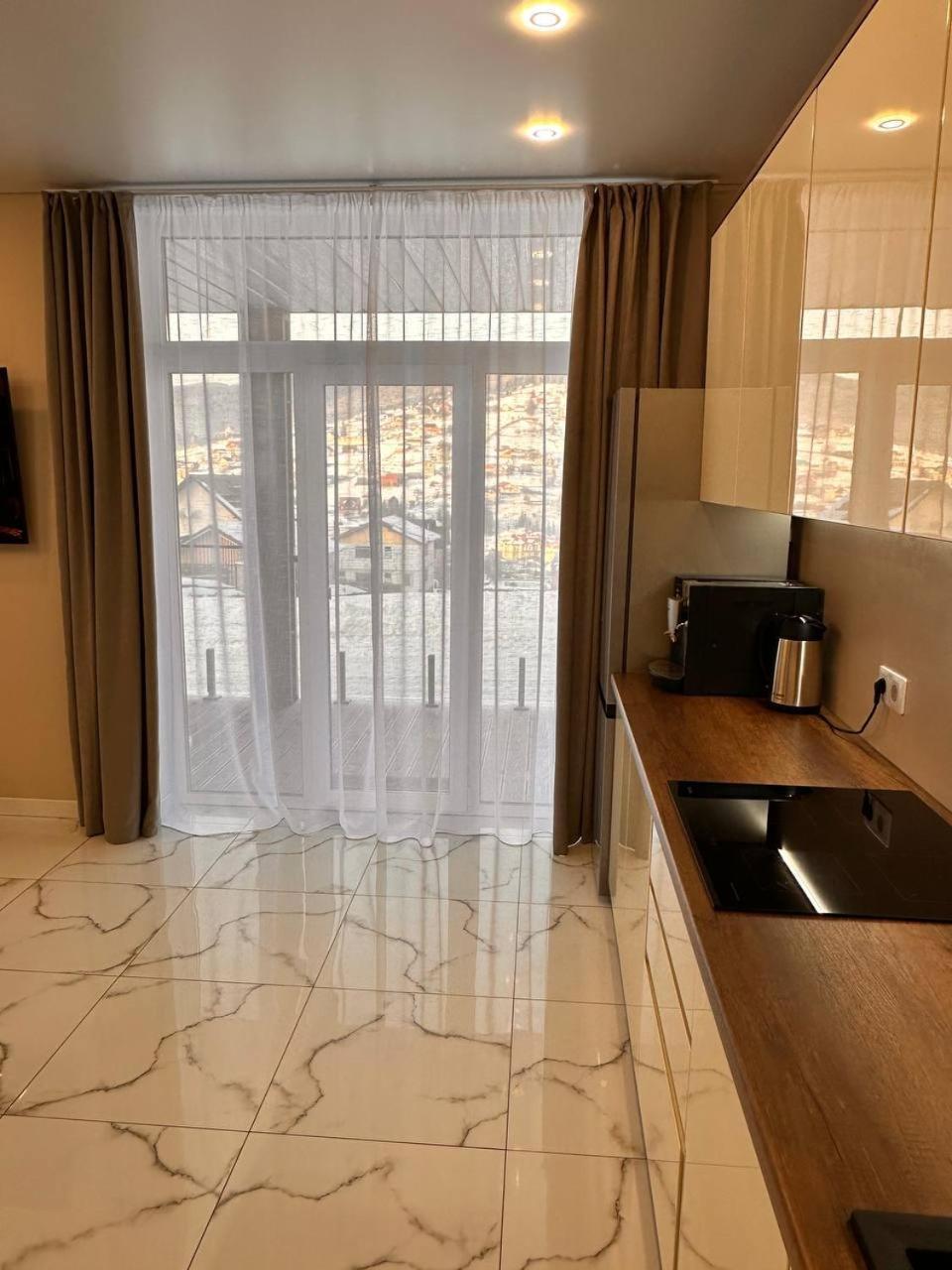 Park House Apartment Palyanytsya Ngoại thất bức ảnh
