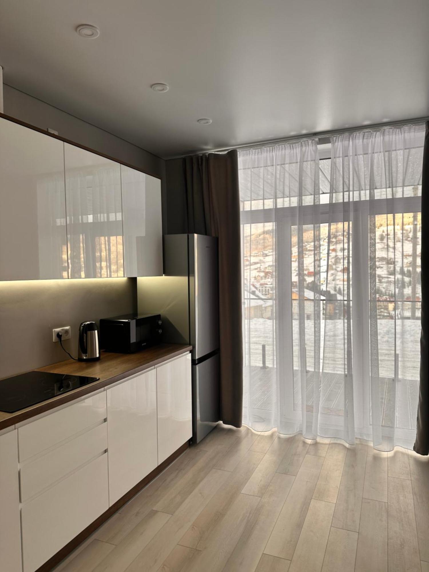 Park House Apartment Palyanytsya Ngoại thất bức ảnh
